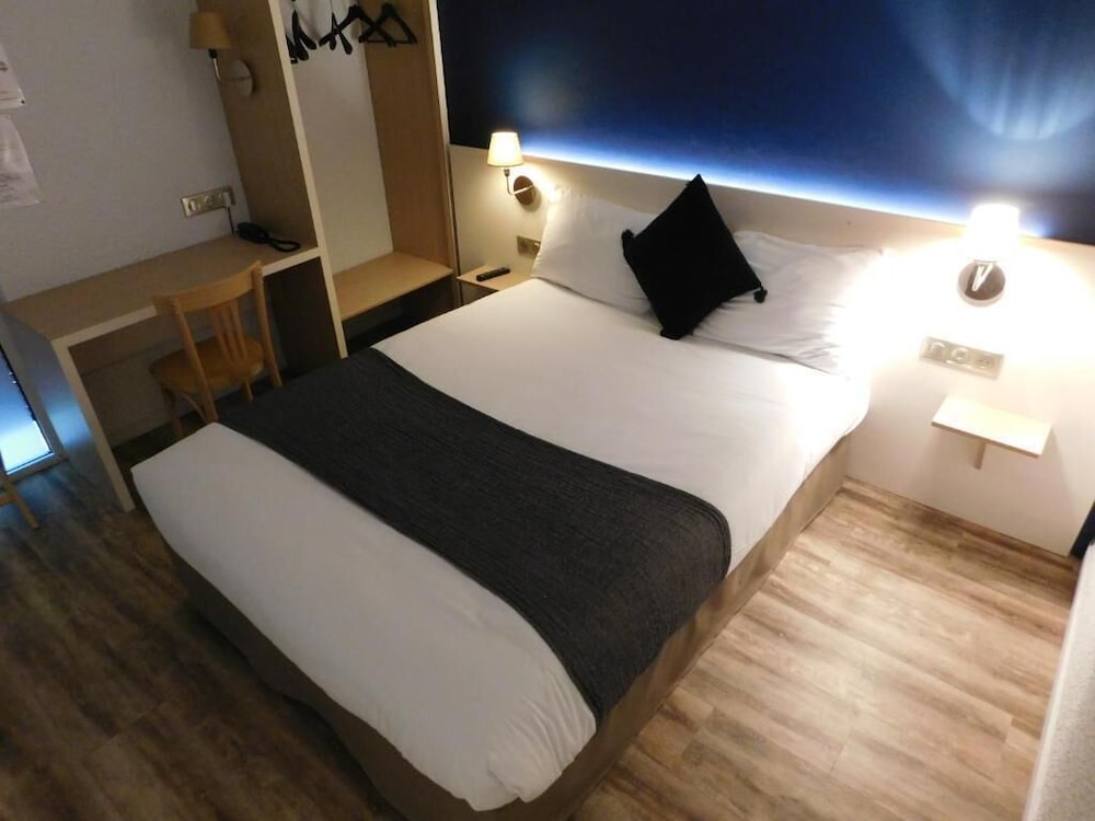 Brit Hotel Aries Argentan 17/69