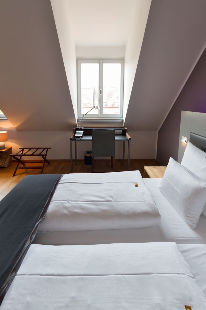 Qube Hotel Heidelberg 12/50