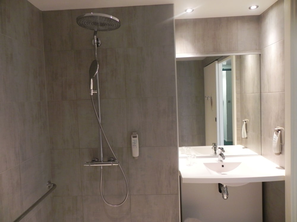 ibis Sete Balaruc les Bains Wellness and Spa 48/48