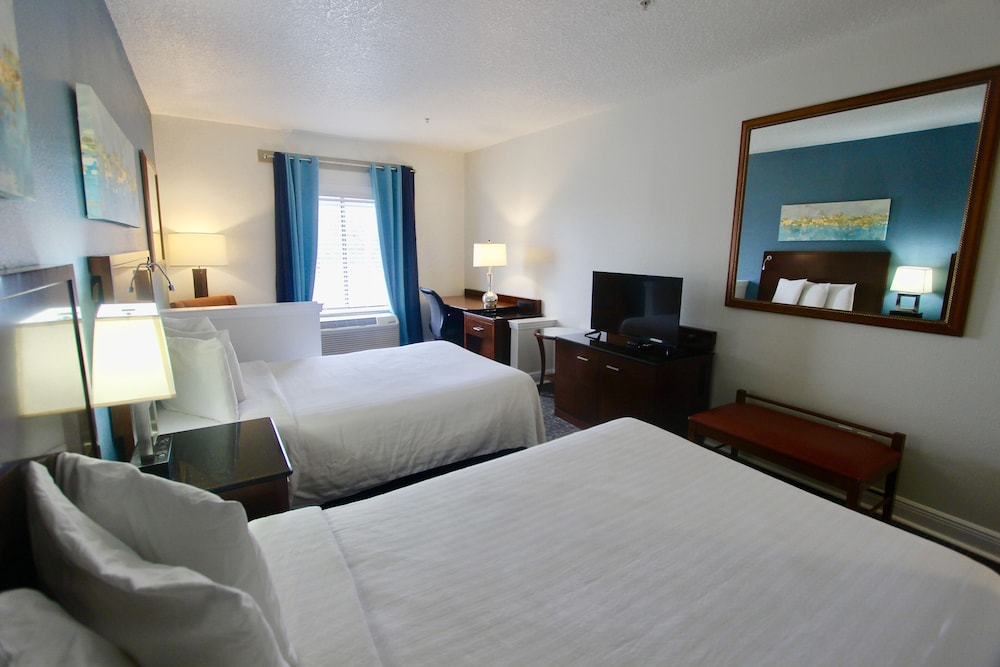 Hotel Pensacola 13/65