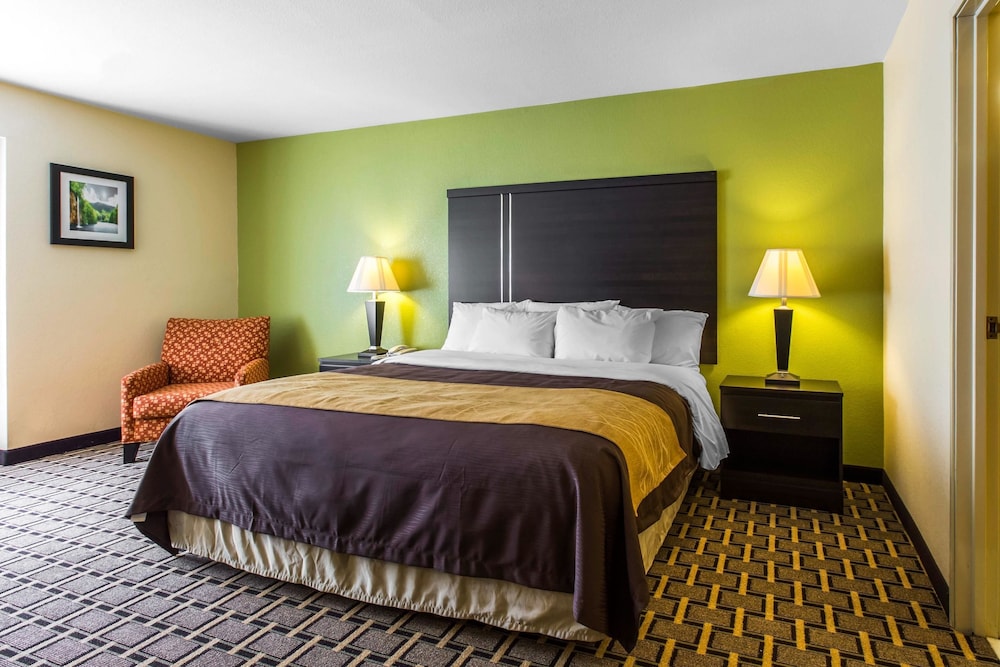 Quality Inn West Of Asheville 15/38