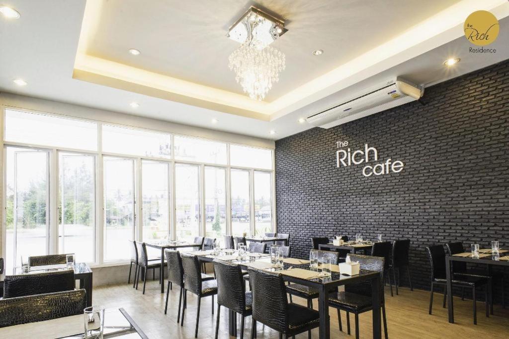 The Rich Residence 46/53