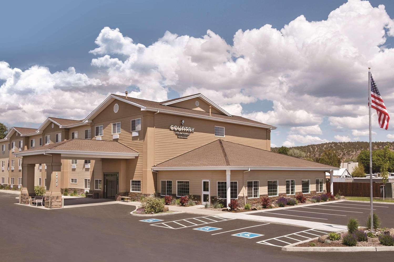Country Inn & Suites by Radisson, Prineville, OR 2/21