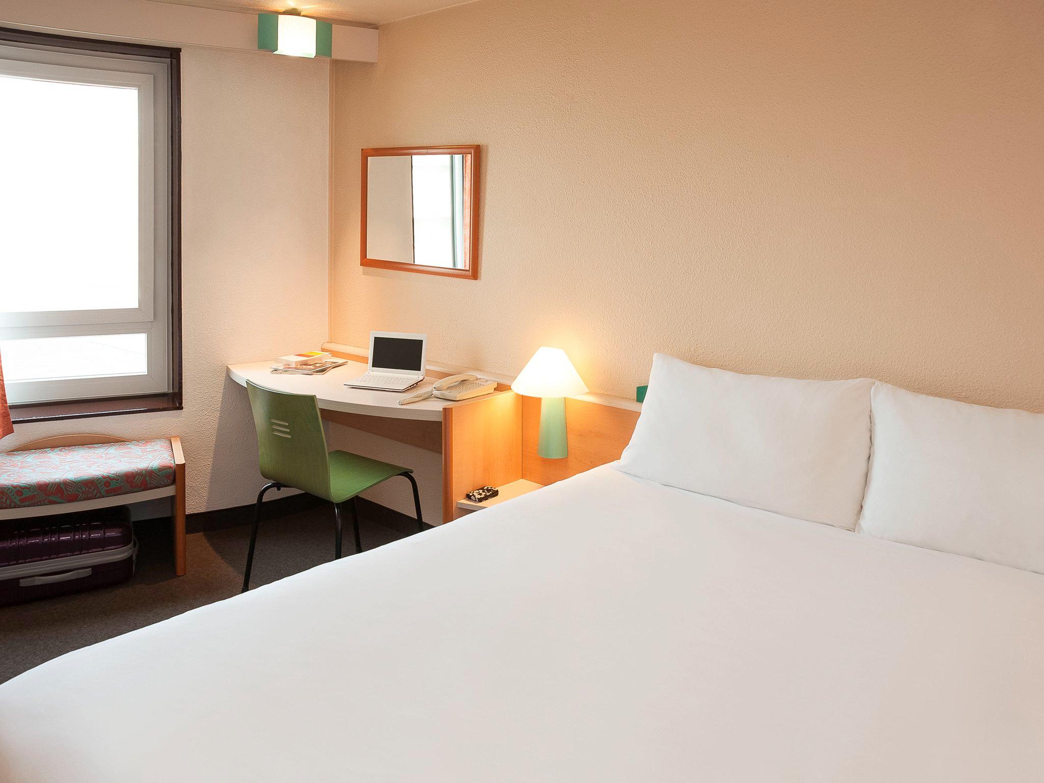 Room at B&B Hotel Orleans Centre Foch, ORLEANS