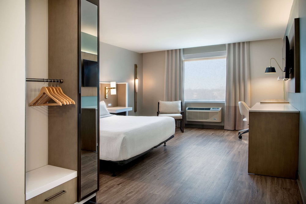 Wyndham Garden Winnipeg Airport 16/34