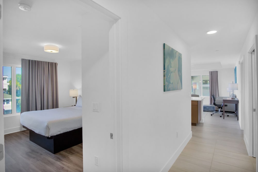 3 Bedrooms, Deluxe, Suite, The Avalon Club 2/2