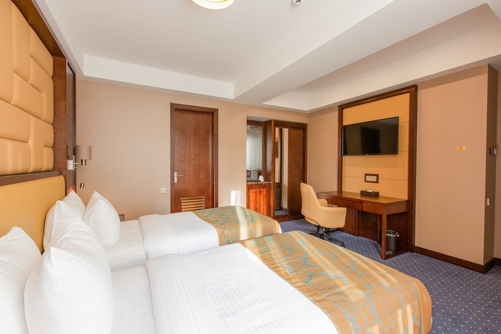 KMM Hotel Tbilisi 22/65