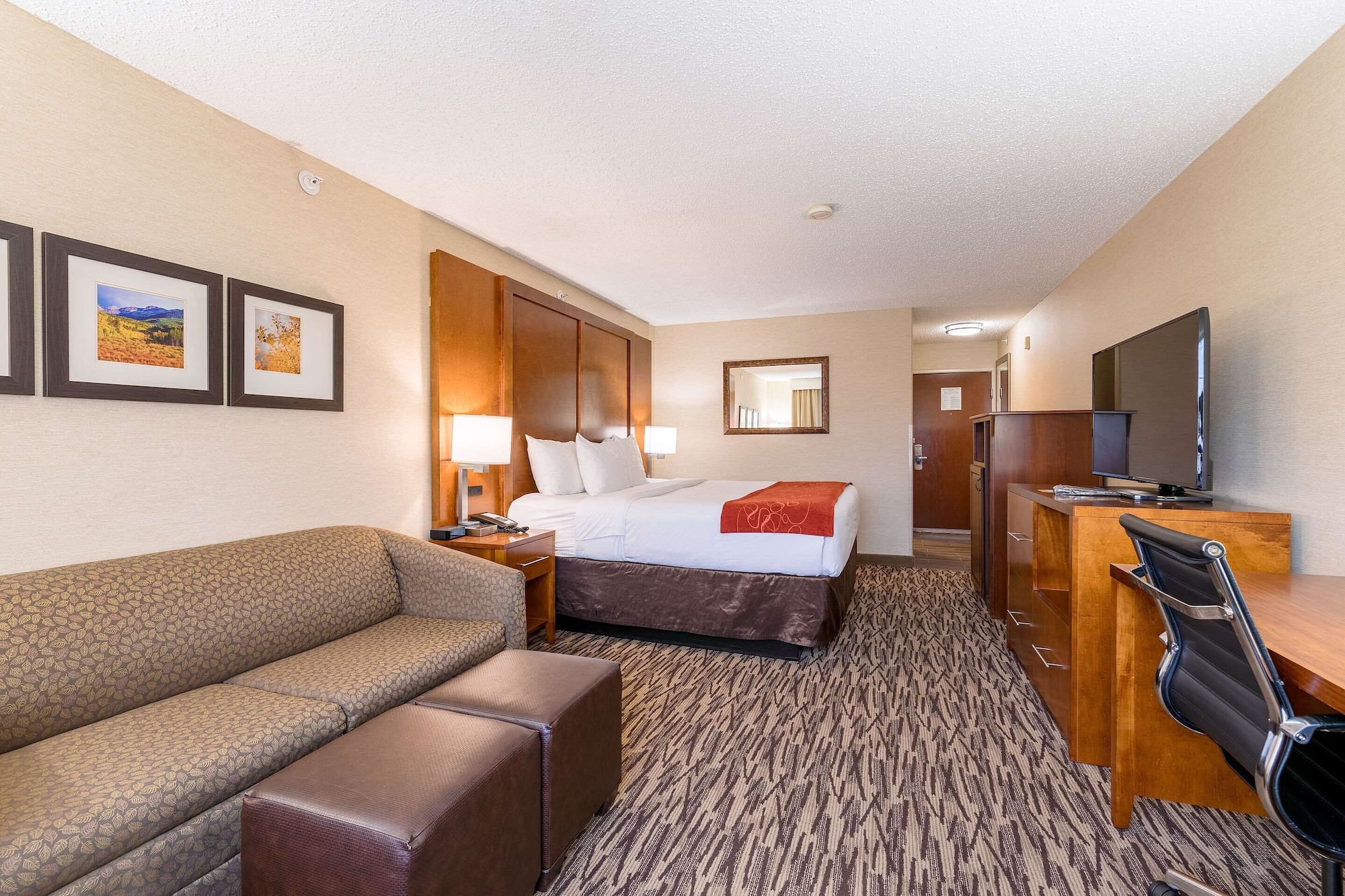 جناح بسرير كينج مع أريكة، Comfort Suites At Evergreen Parkway 3/10