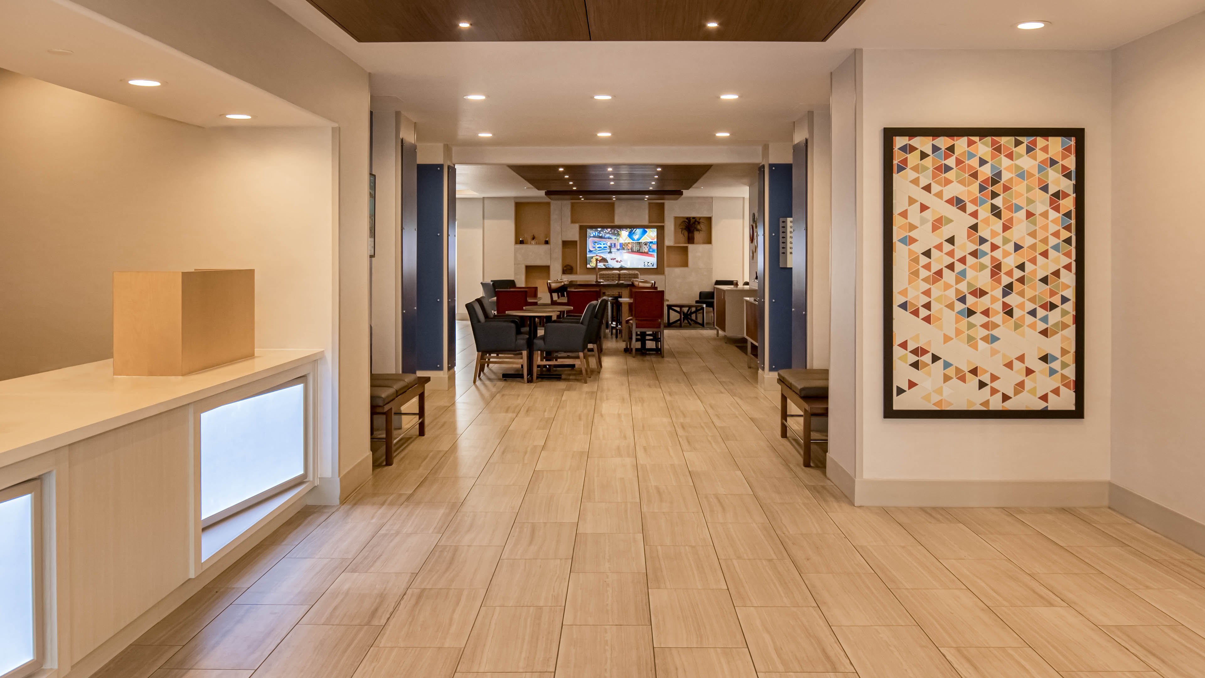 Holiday Inn Express Hotel And Suites Porterville 10/26