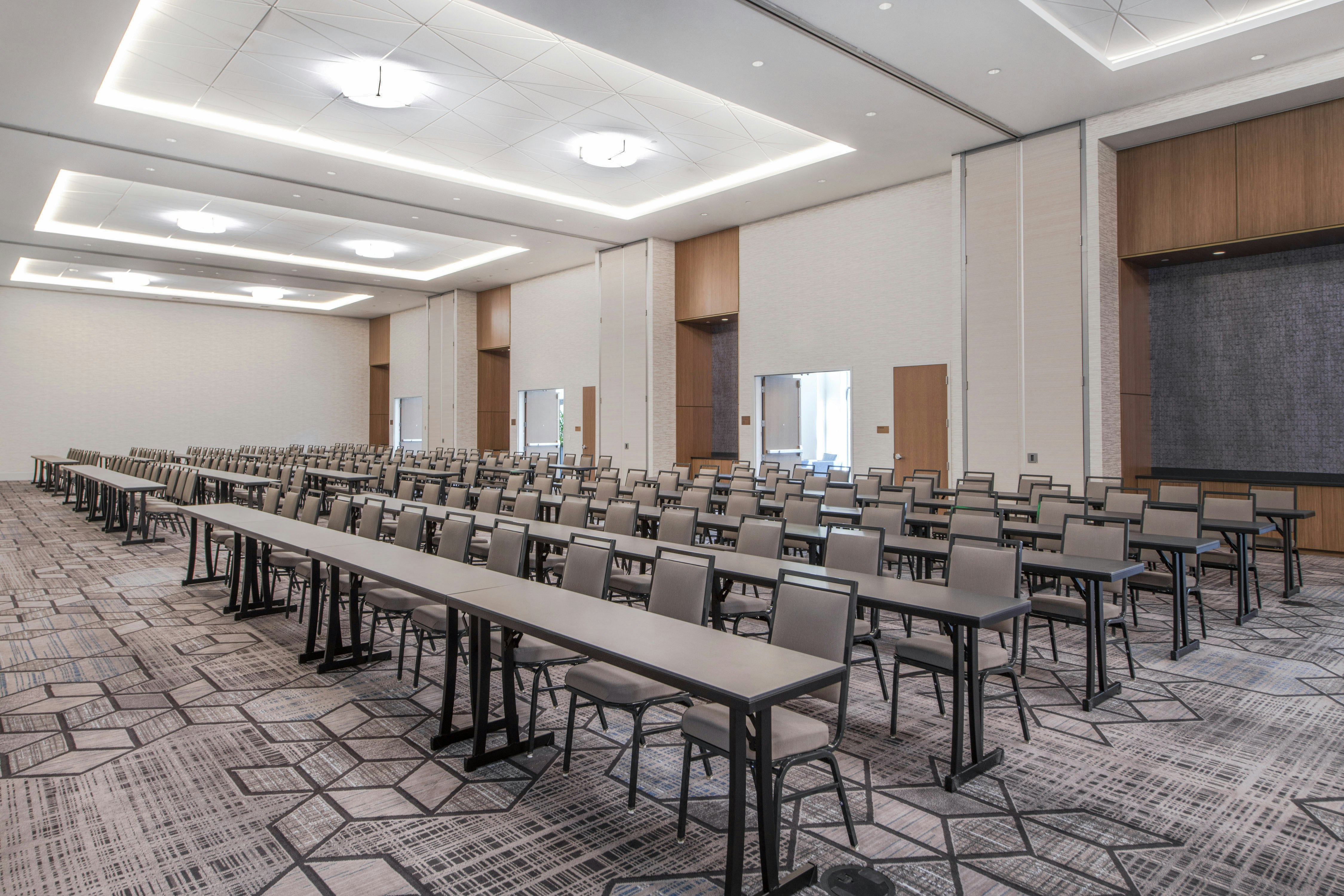 Embassy Suites by Hilton Asheville Downtown 33/39