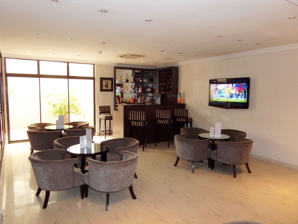 S S Hotels And Suites 31/48