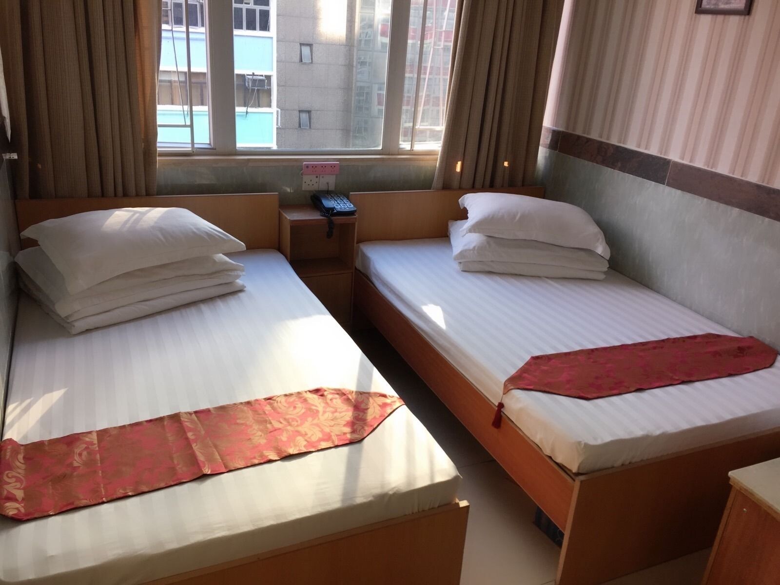 ROOM, TRIPLE