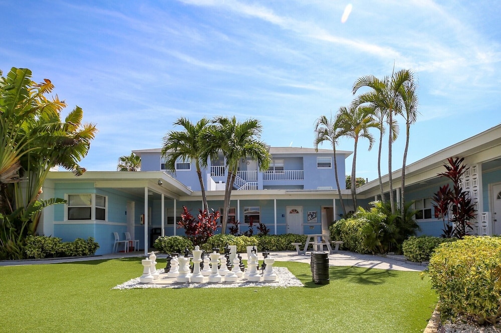 The Villas at St Pete Beach 44/50