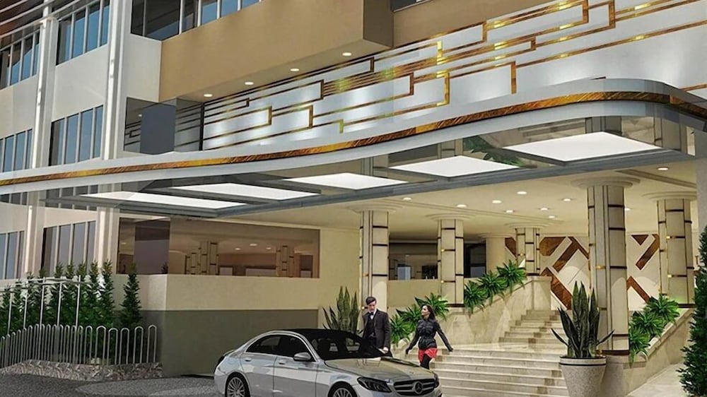 TUNJUNGAN HOTEL 67/73