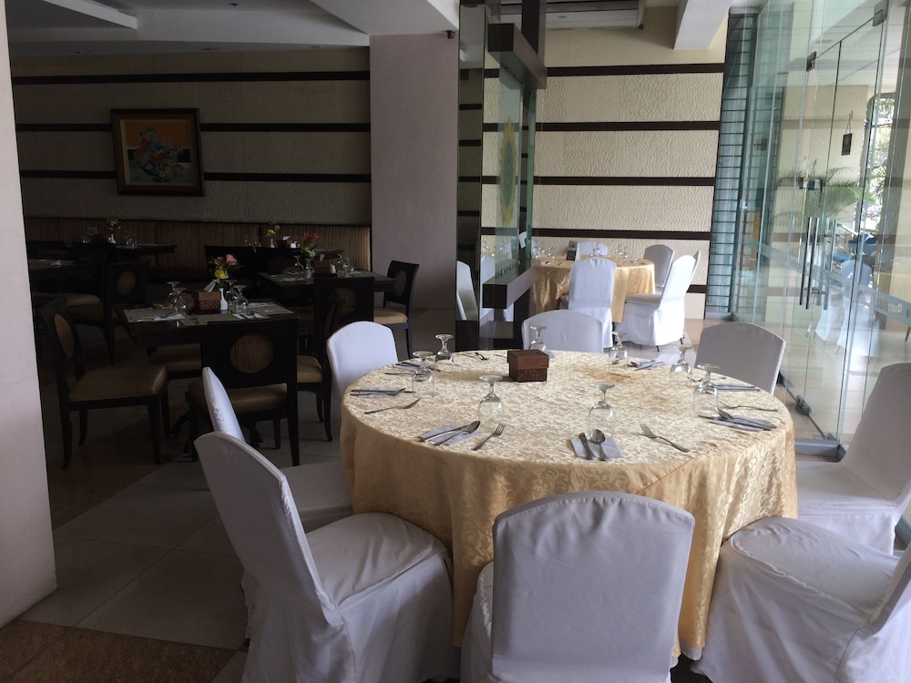 Baguio Burnham Suites 9/18