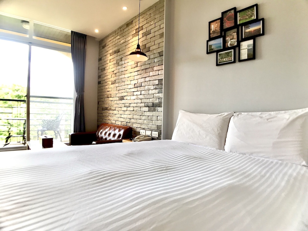 Martin Wales Hotel Kenting 27/69