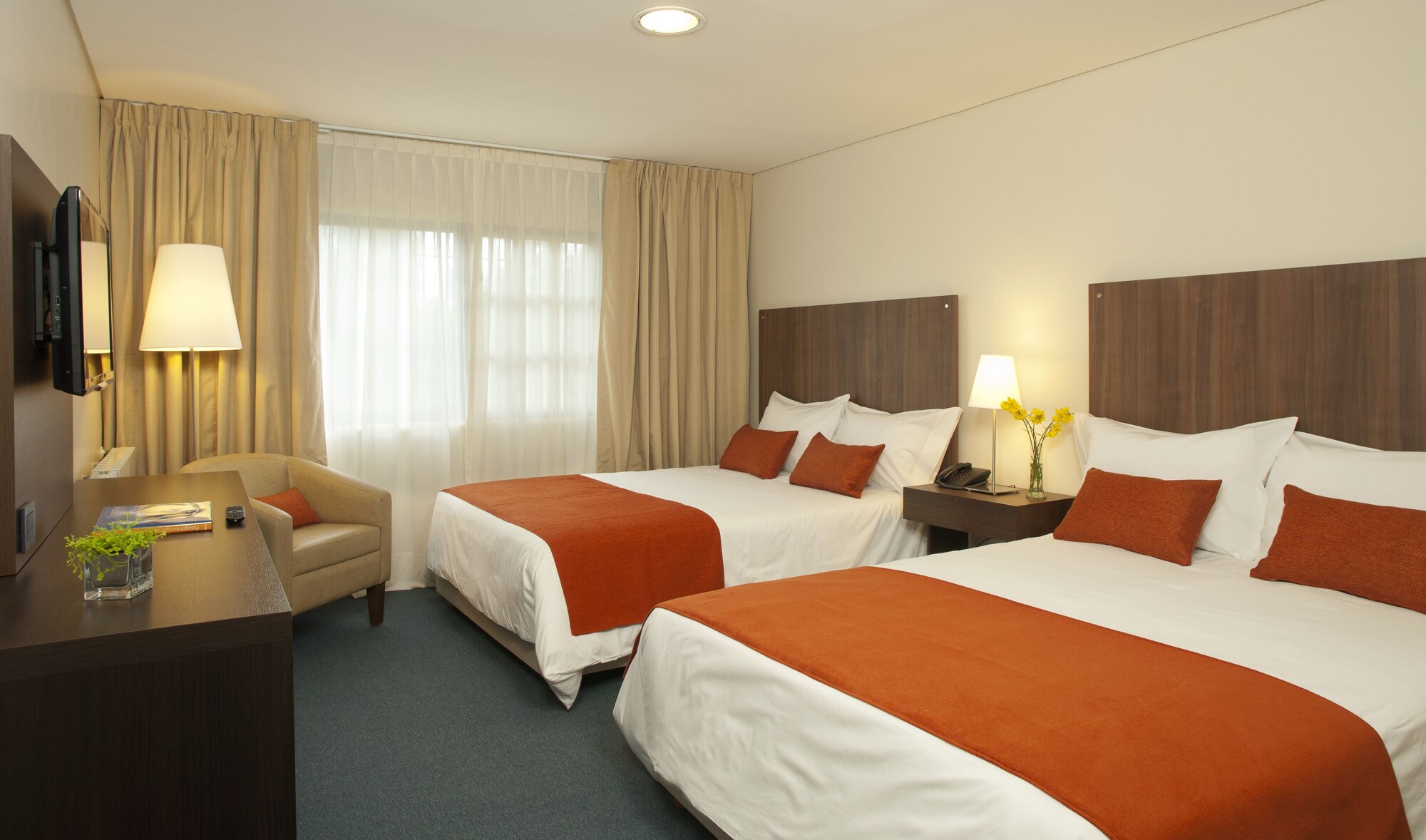 FAMILY, DOUBLE BED