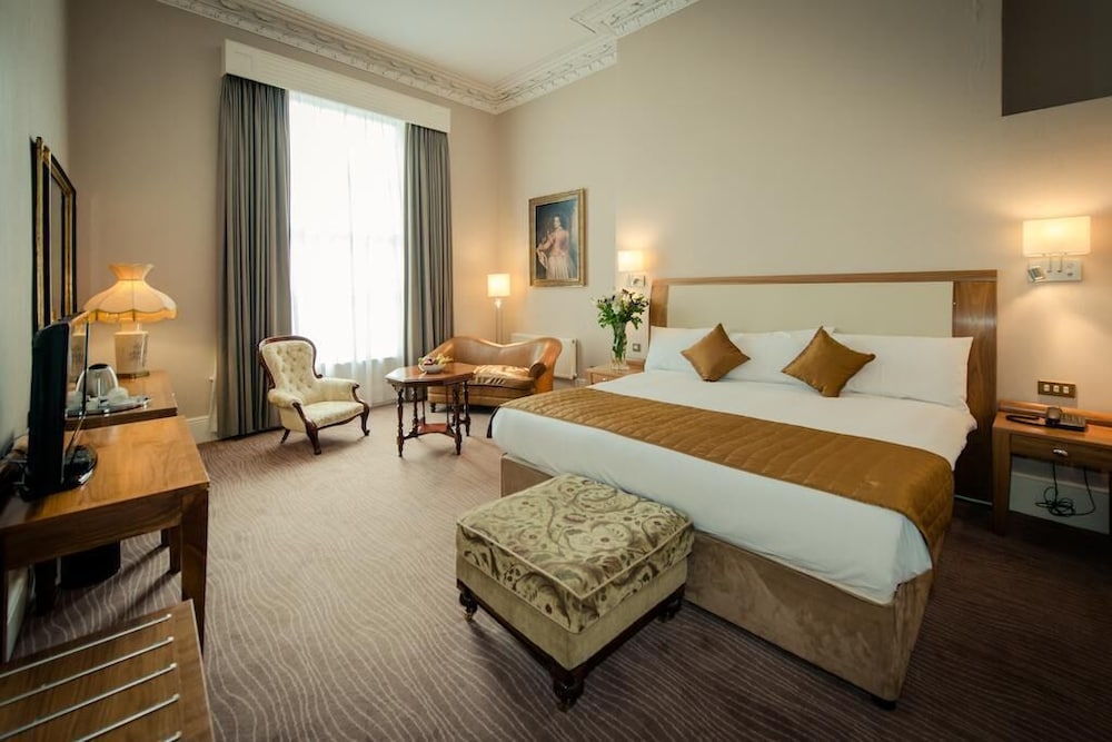 Executive, King Bed