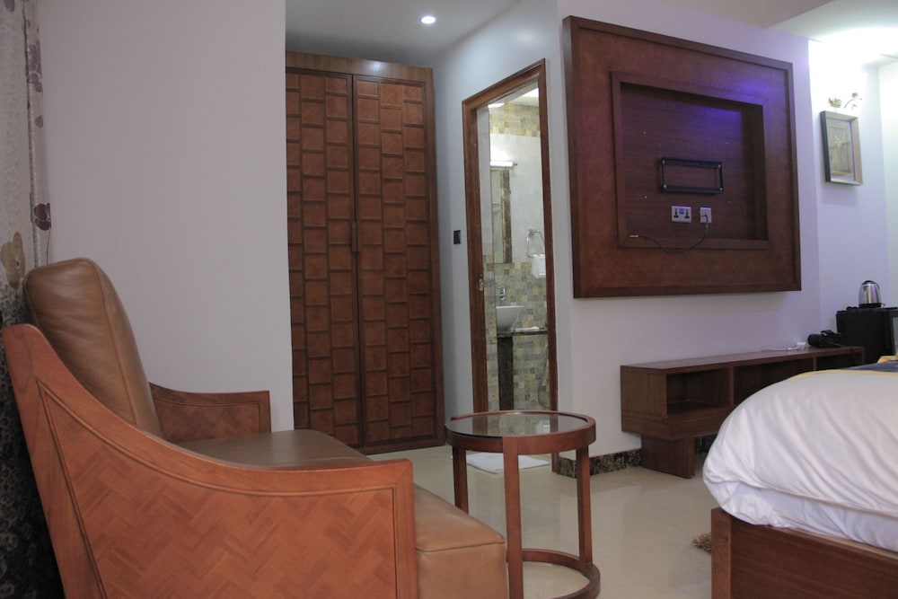 Zimbo Golden Hotel 16/37