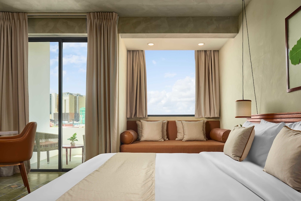 Penh House Hotel 18/74