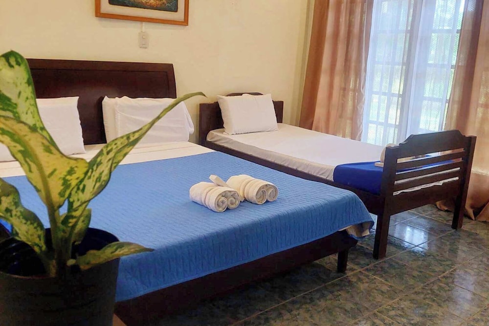 Estaca Bay Gardens Conference Resort 5/27