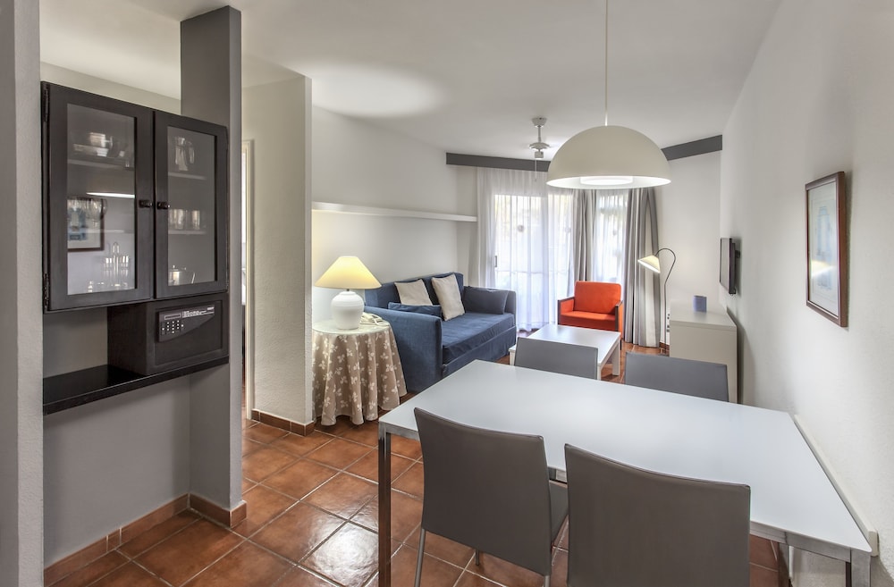 Apartamentos Hg Tenerife Sur 10/50