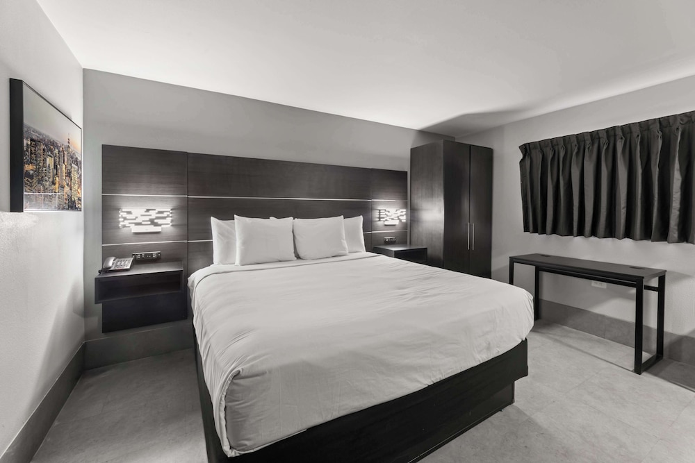 GuestHouse Extended Stay Laredo 9/42
