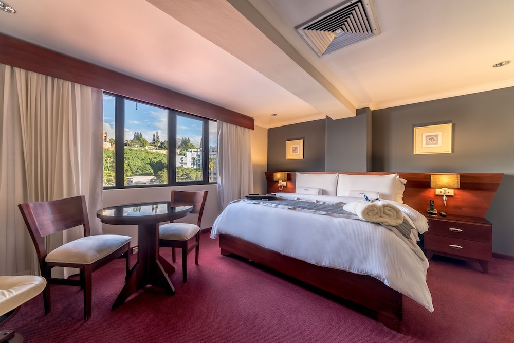 Imperial, Club, King Bed