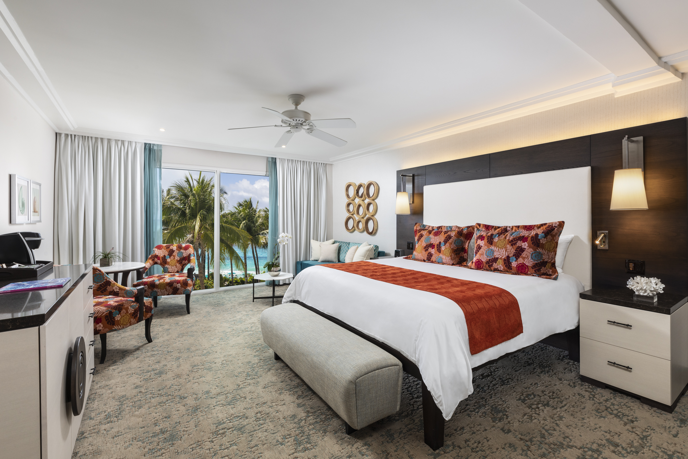 Superior, King Bed, Ocean Front, Sofa