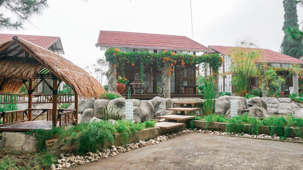 Vila Air Natural Resort 6/50