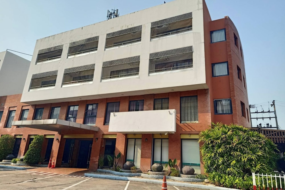 Pin Hotel 5/63