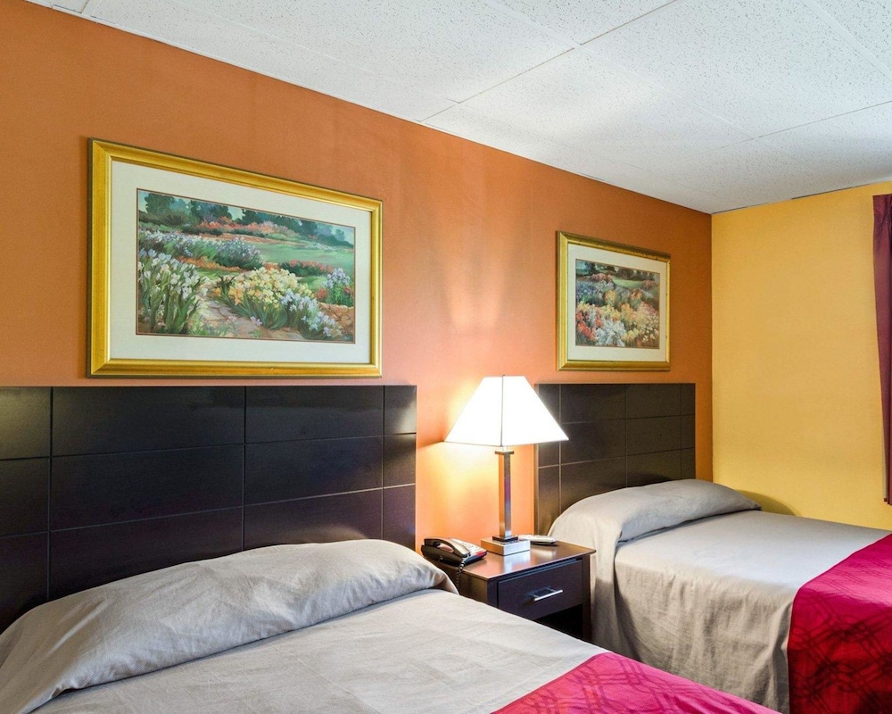 Framingham Inn 18/44