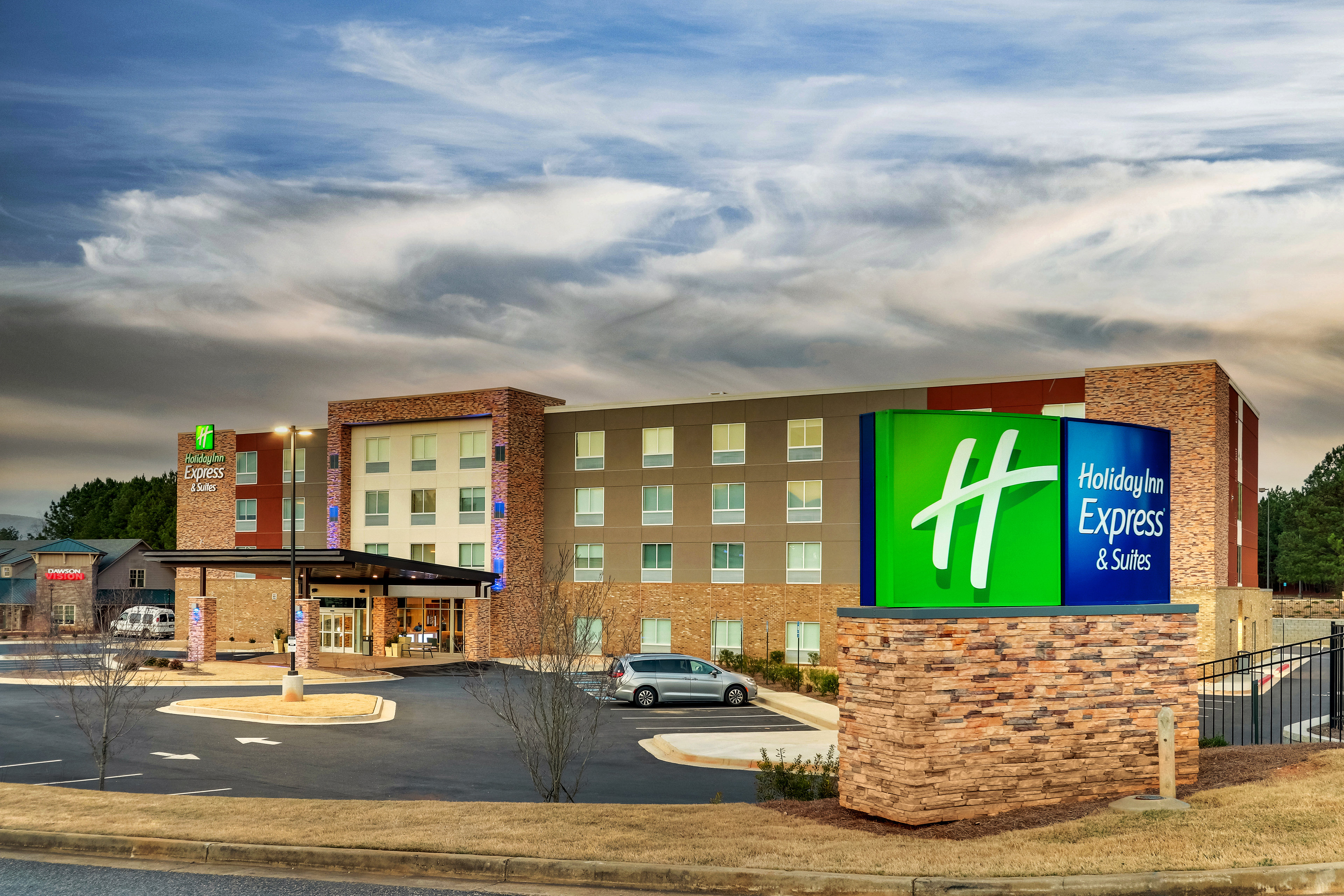 Holiday Inn Express and Suites Dawsonville 2/74