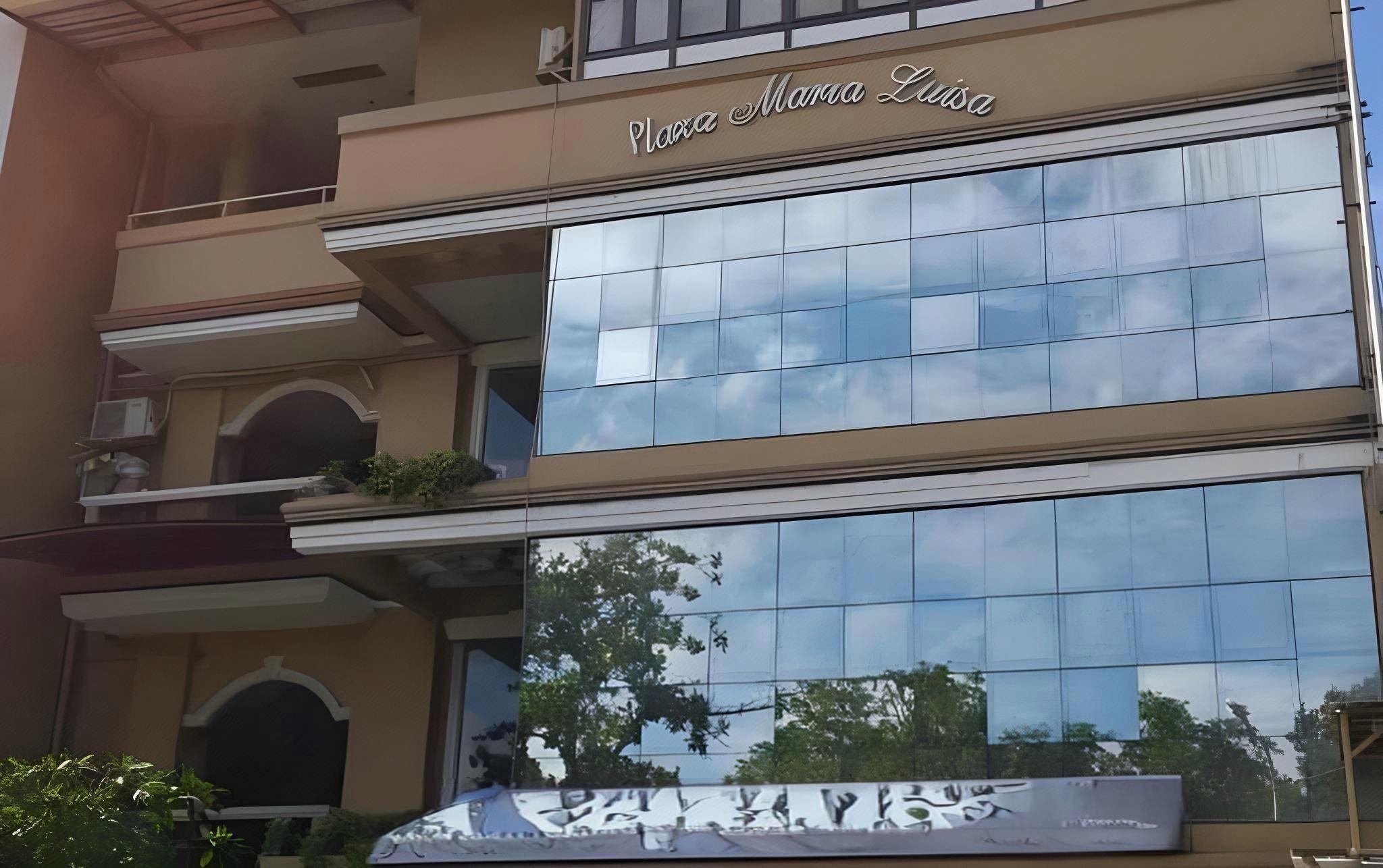 Plaza Maria Luisa Suites Inn 4/38