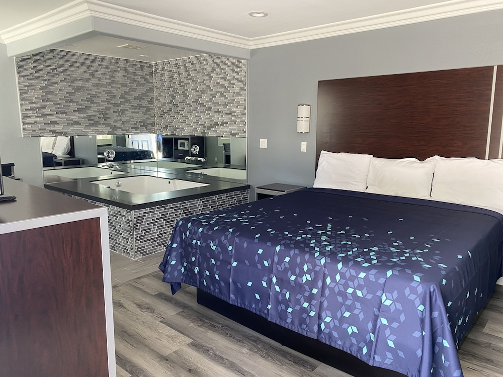 Regency Motel of Brea 5/25