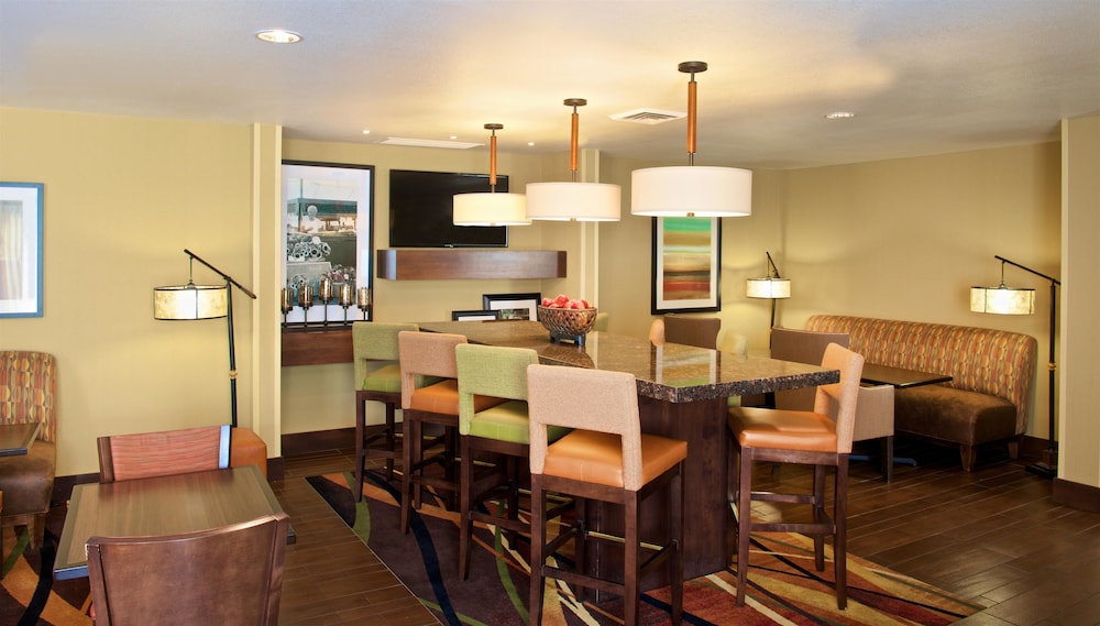 Hampton Inn Phoenix Airport North 39/53