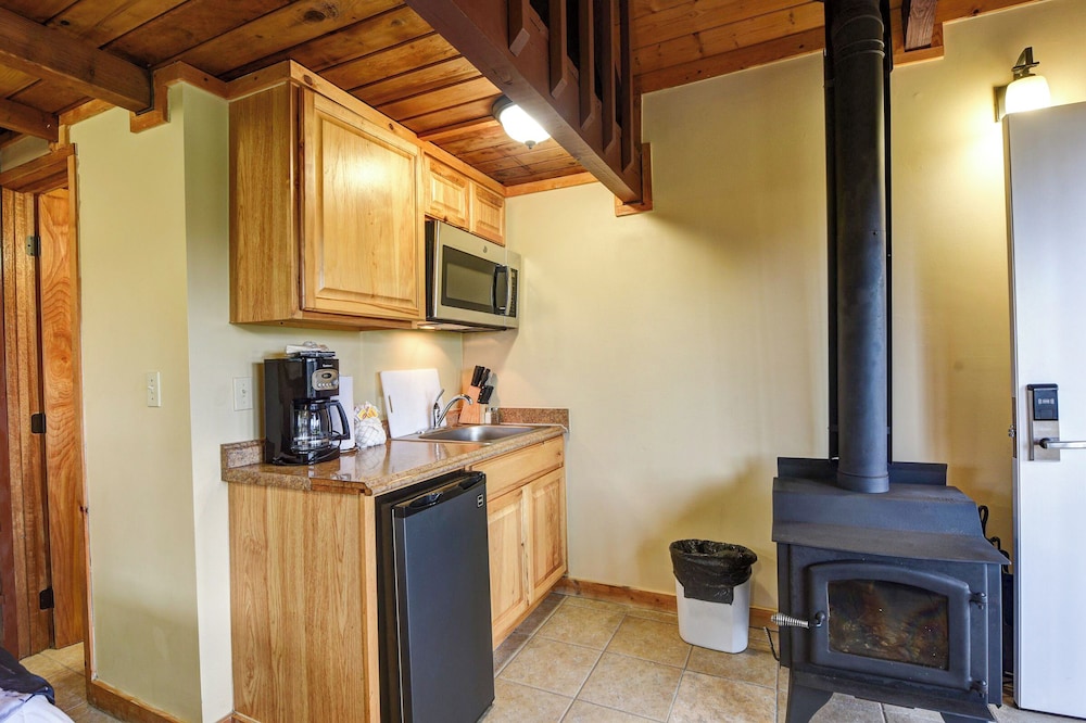 Quileute Oceanside Resort 6/50