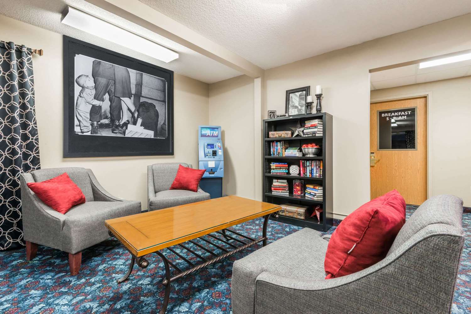 Super 8 by Wyndham Beloit KS 12/14