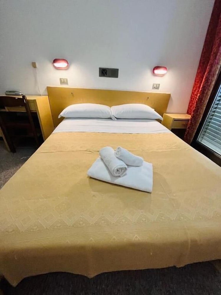 Hotel Columbia Frontemare 32/41