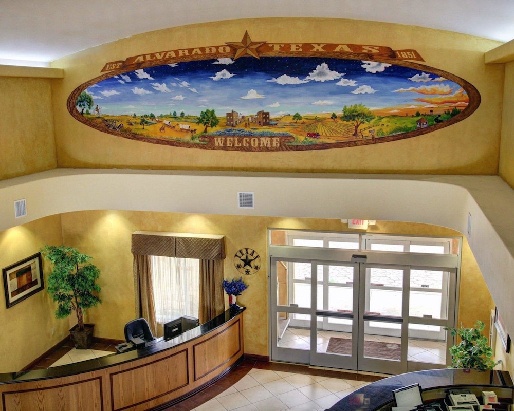 Comfort Inn And Suites Alvarado, TX 11/45