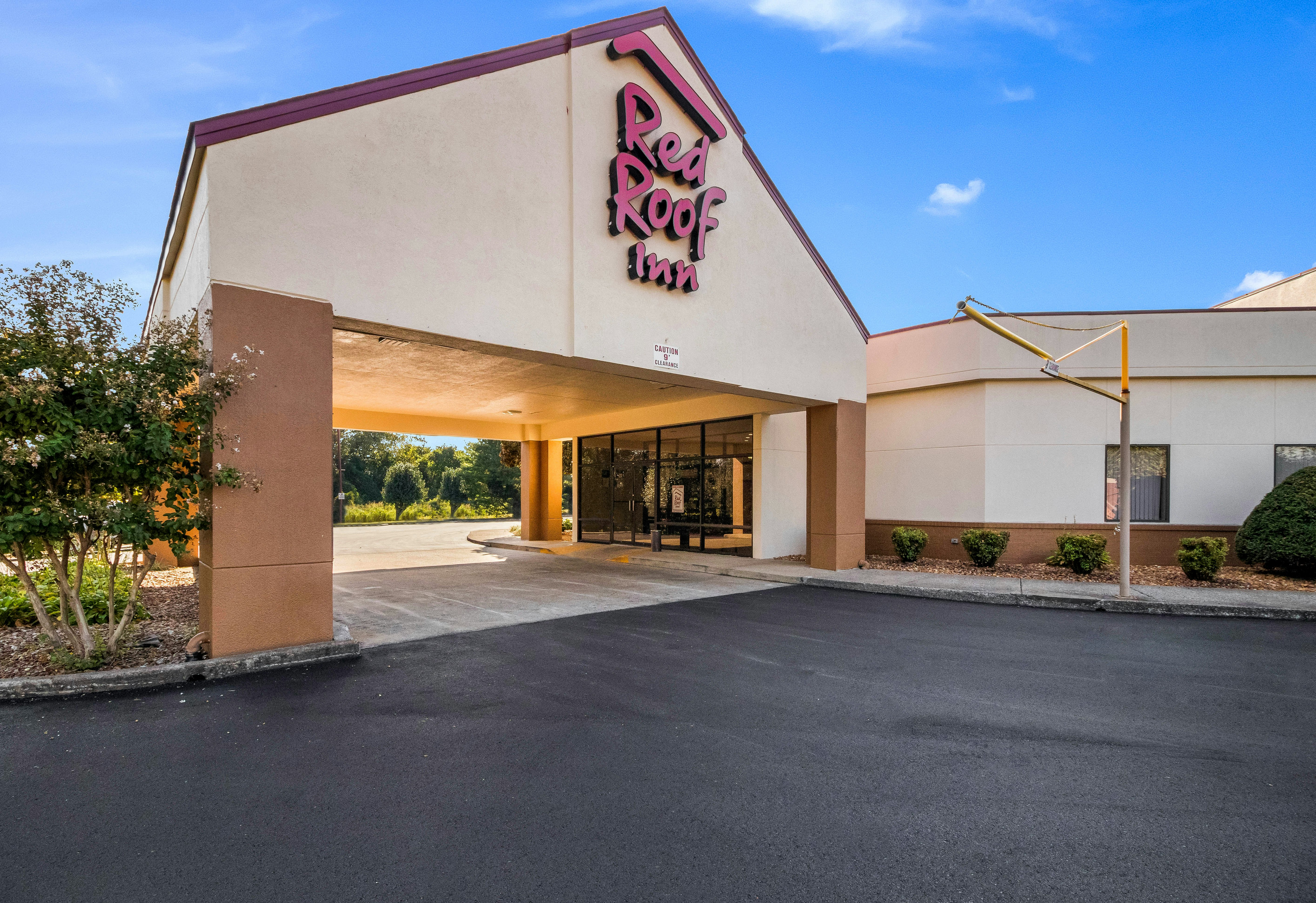 Red Roof Inn Clarksville 19/21