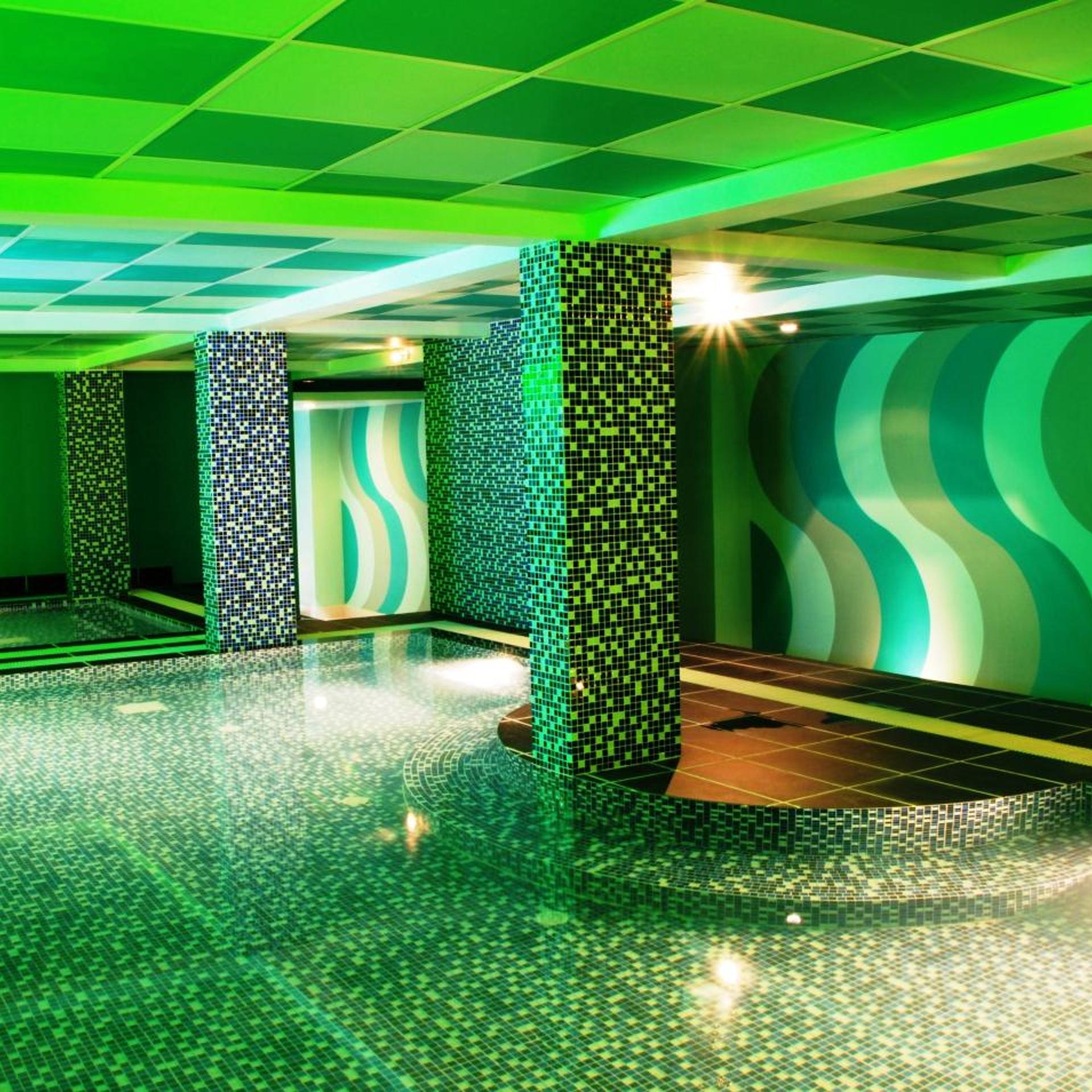 HOTEL MAXIMILLIAN 26/55