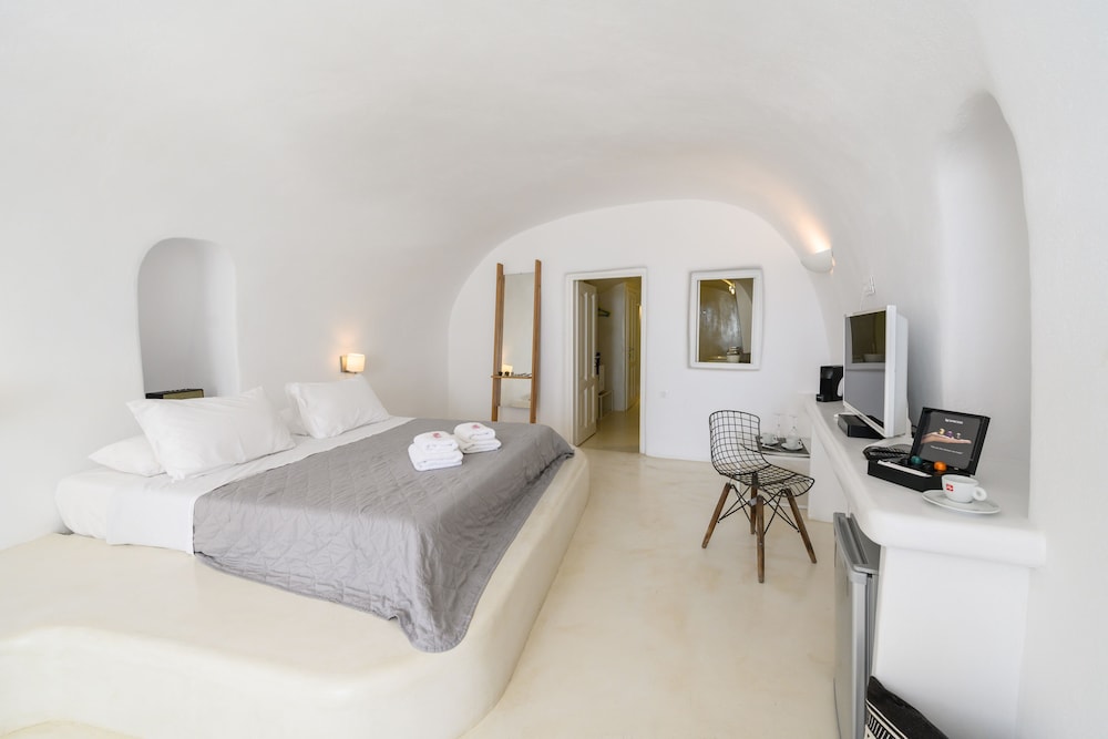 Canvas Suites 3/50