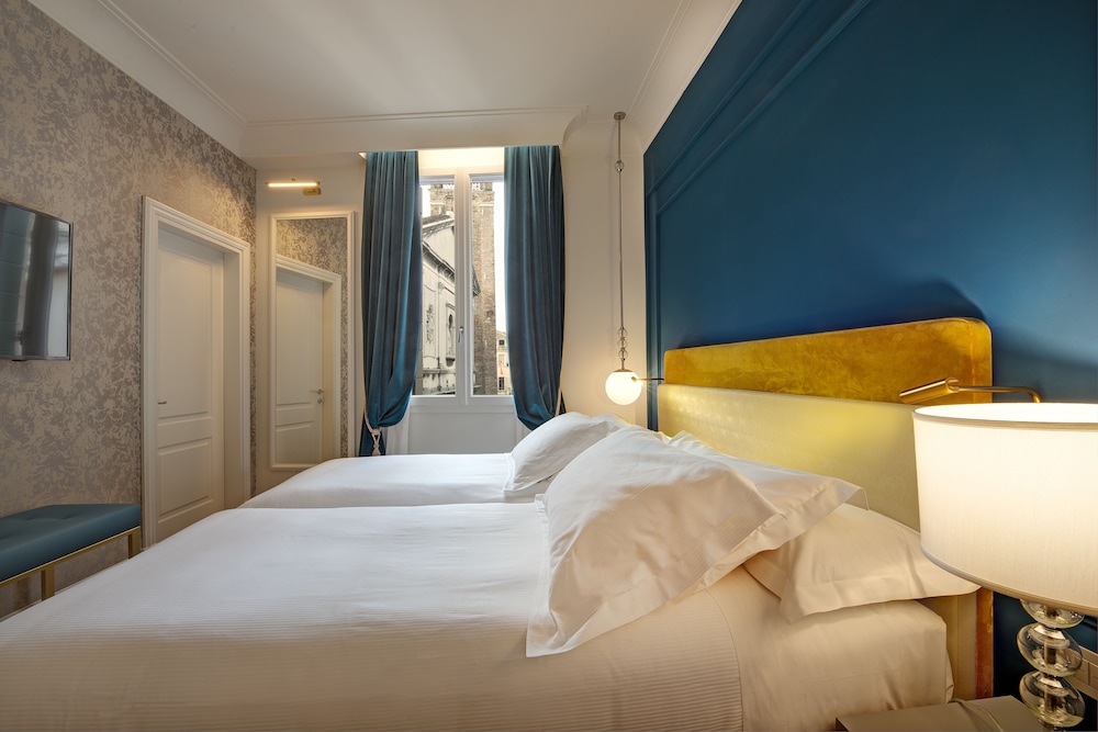 H10 Palazzo Canova 24/75
