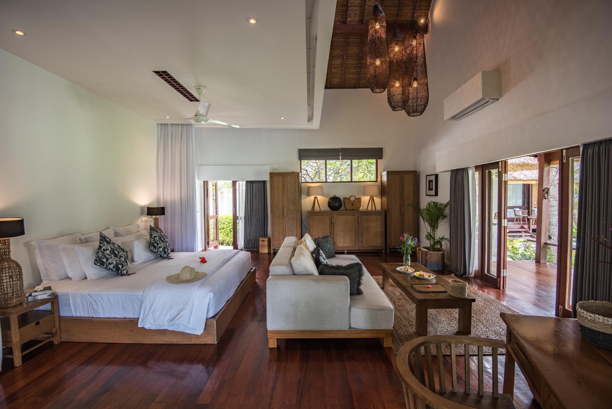 Villa, Side Ocean View, Garden View