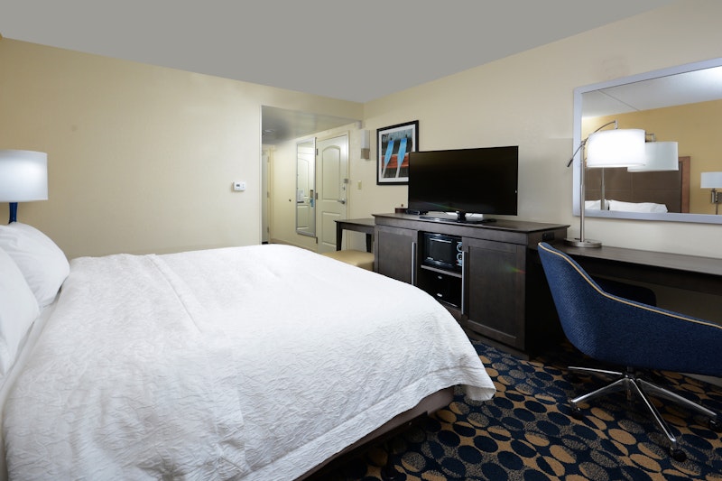 Hampton Inn Roxboro 15/47