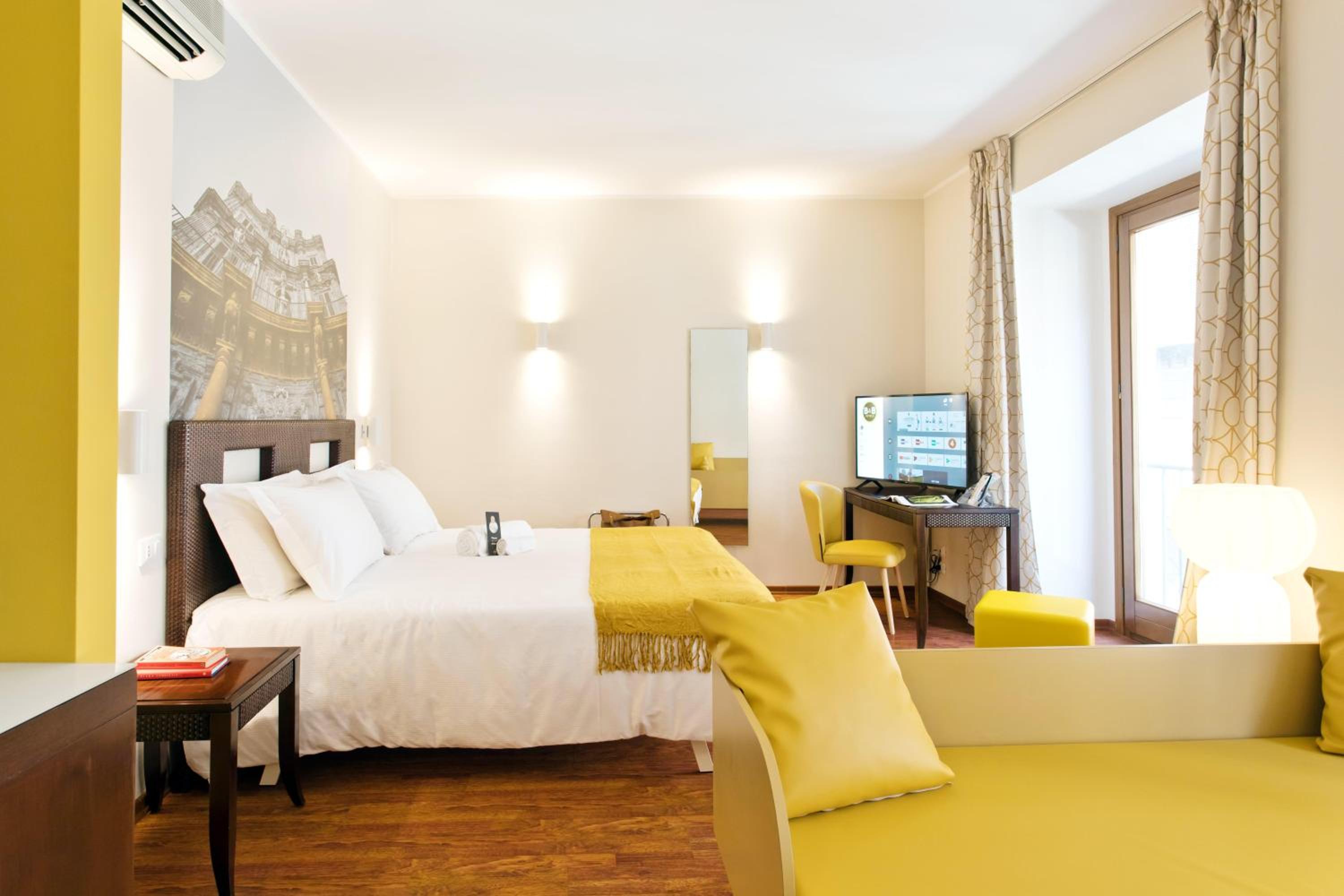 جناح جونيور، B&B Hotel Palermo Quattro Canti 4/9