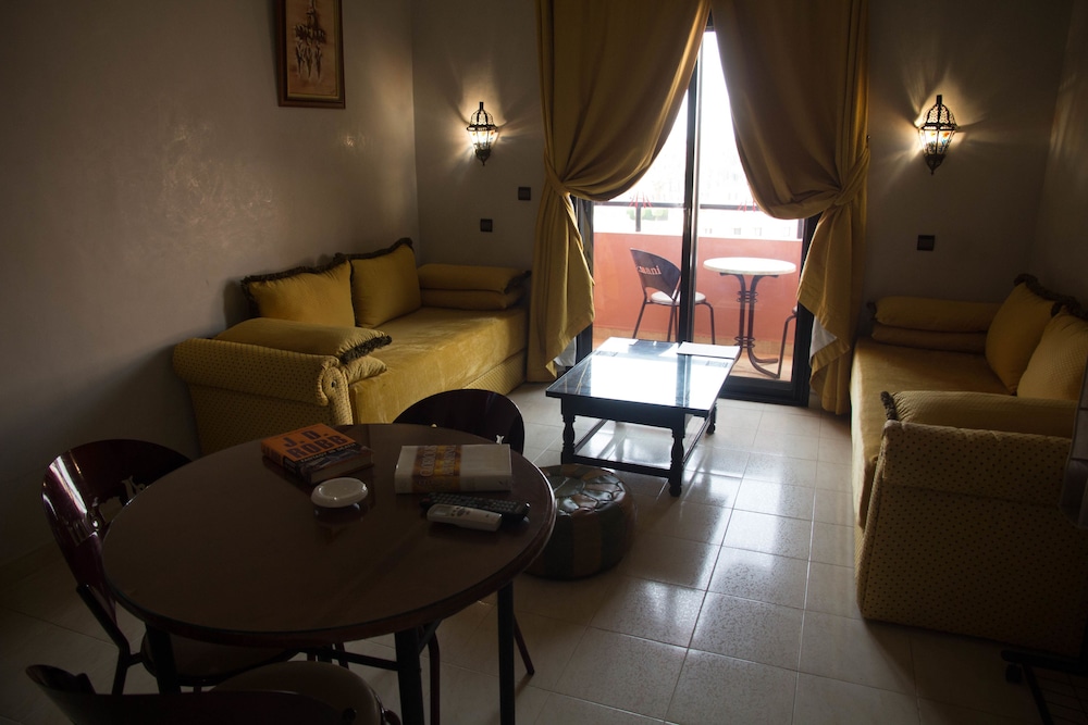 Amani Hotel Suites & Spa 71/85