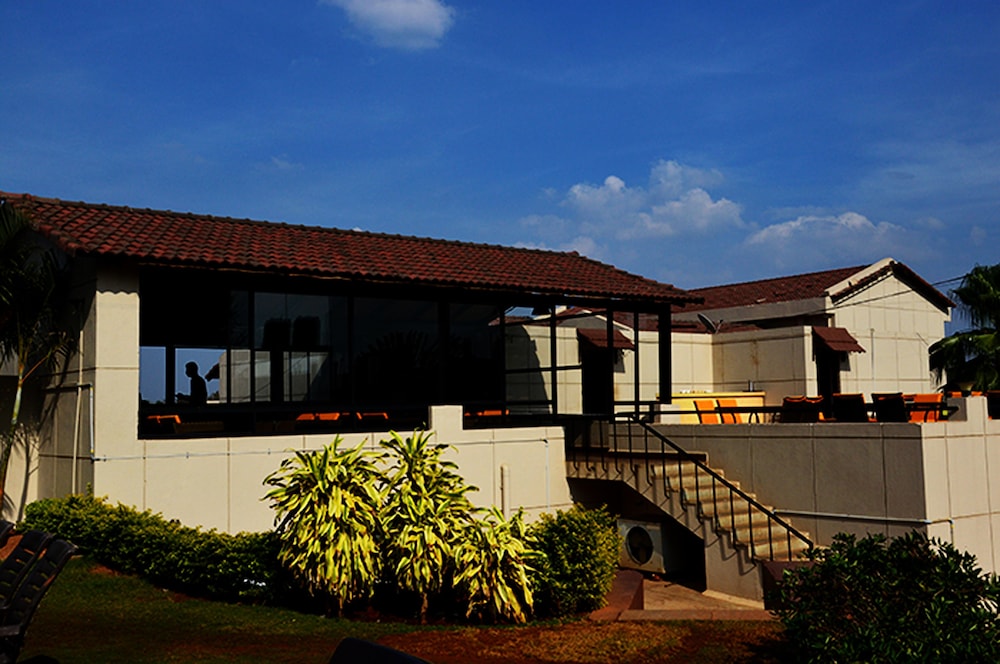 Cotton County Club And Resort 2/46