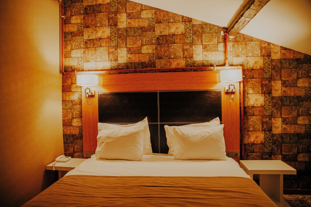 El Garden Hotel & Residence 16/33